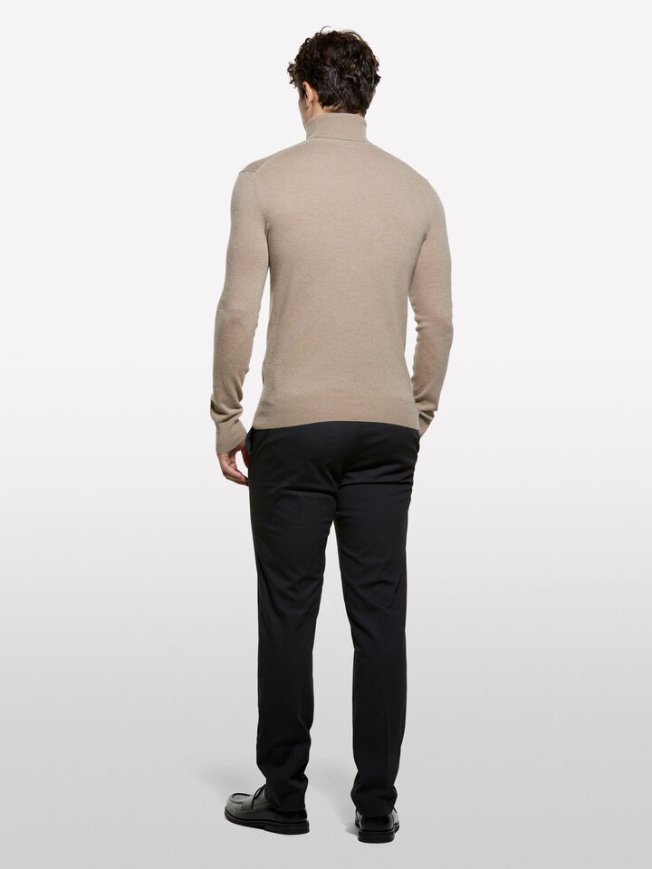 Pull beige foncé coupe classique à col montant - pulls col montant pour homme - Beige | Sisley image number 2